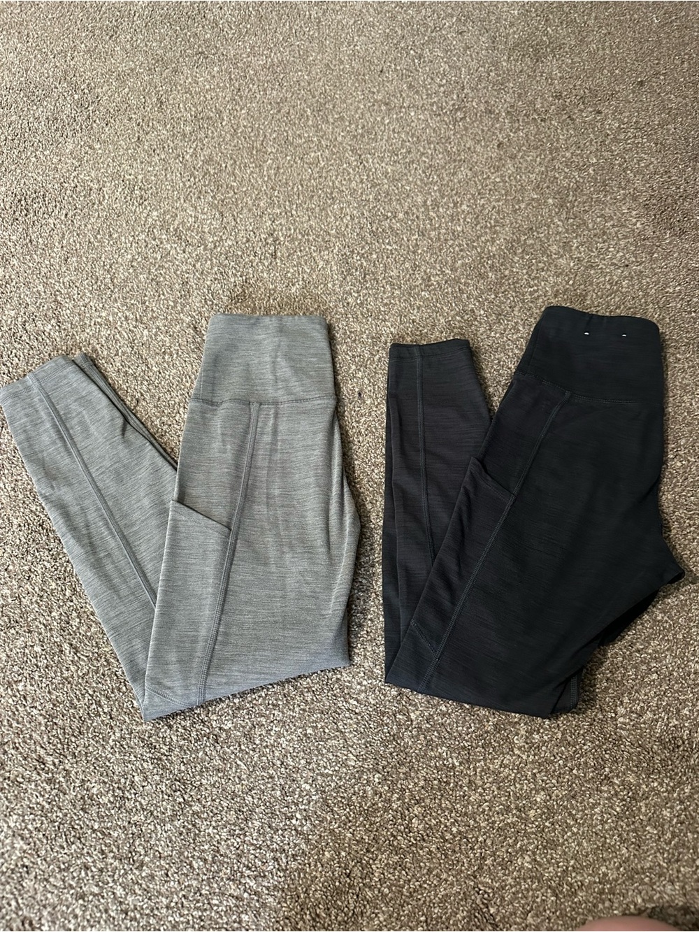 American Eagle Outfitters High-Waist Leggings Duo – Gray & Black
